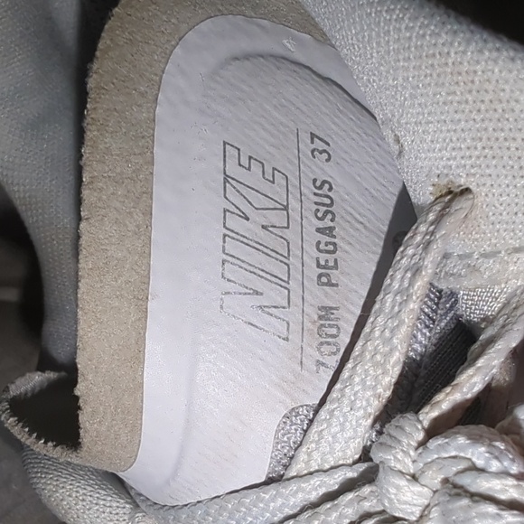 Nike Pegasus 37 - Picture 3 of 3